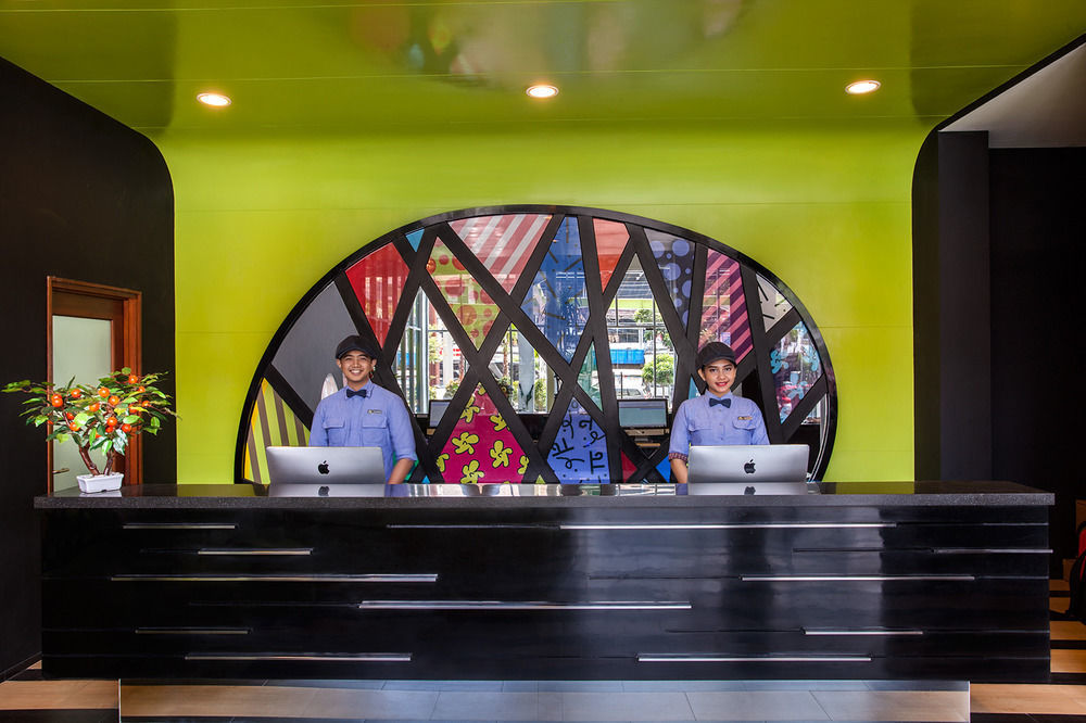Maxonehotels.Com At Tidar Surabaya Esterno foto