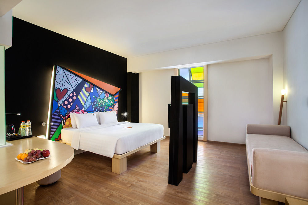 Maxonehotels.Com At Tidar Surabaya Esterno foto
