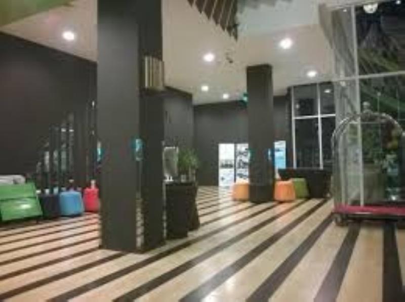 Maxonehotels.Com At Tidar Surabaya Esterno foto