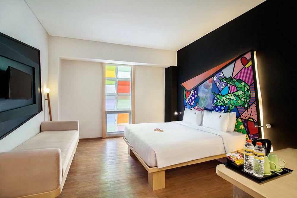 Maxonehotels.Com At Tidar Surabaya Esterno foto